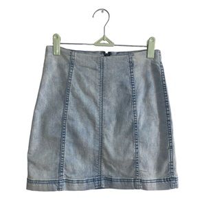 FREE PEOPLE Denim Femme Mini Skirt Light Wash